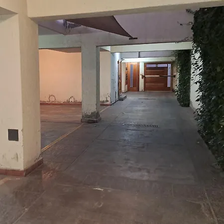 Comodo Departamento En Zona Antigua De La Ciudad Parking En El Edificio Mendoza Exterior foto