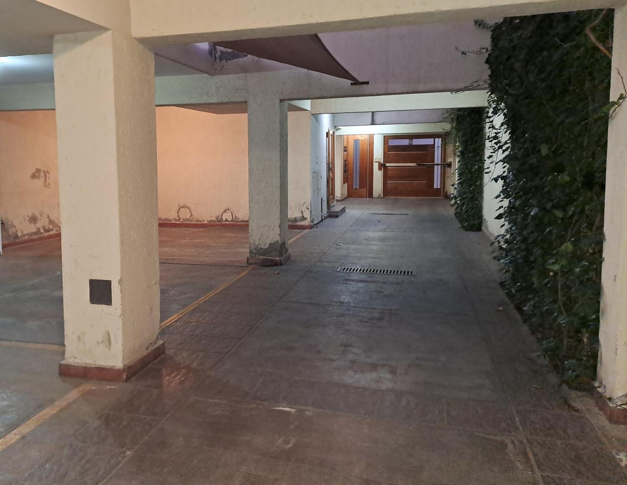 Comodo Departamento En Zona Antigua De La Ciudad Parking En El Edificio Apartment *